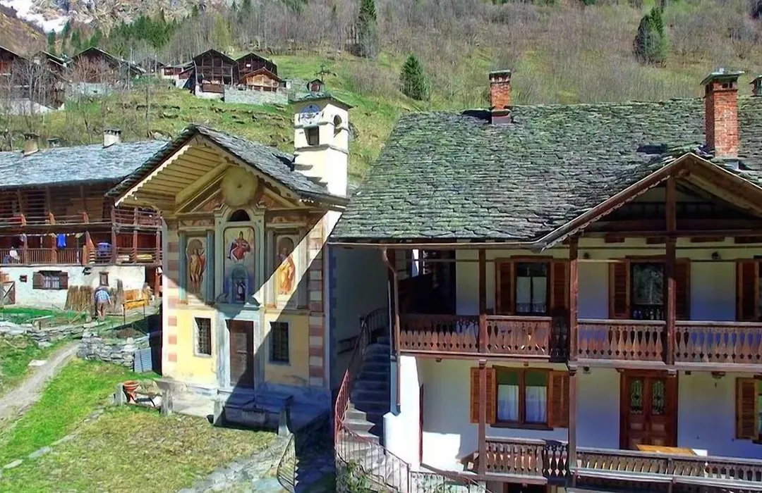 Albergo Montagna Di Luce-1
